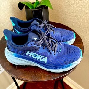 Hoka Challenger 7 Women's Shoes in Navy and Aqua